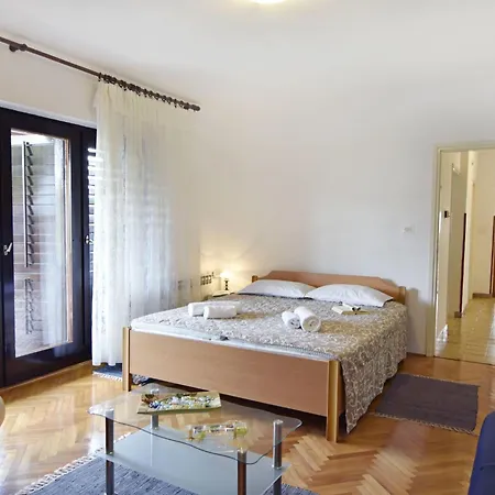 Elizabeta By Interhome * Umag