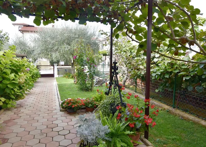 Elizabeta By Interhome *